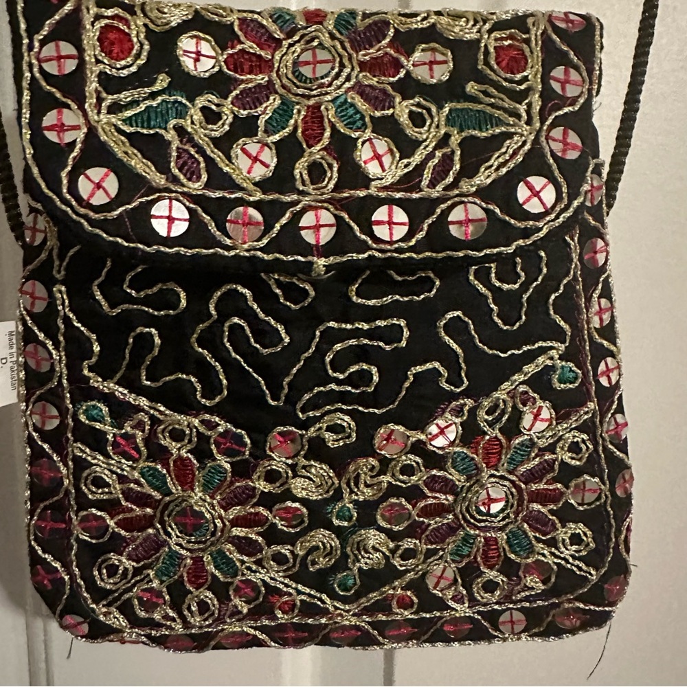 Pakistani Purse - Picture 2 of 7
